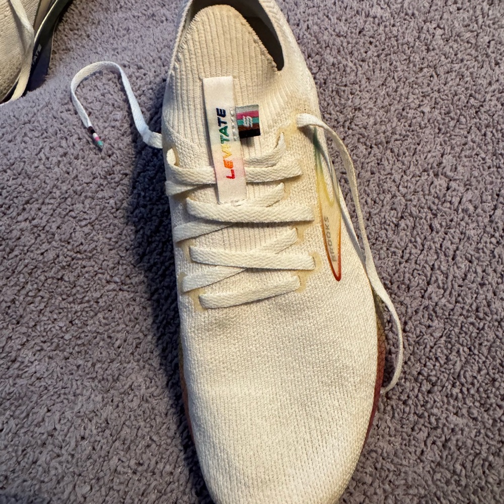 Brooks Levitate White with Rainbow Accents - Picture 11 of 13